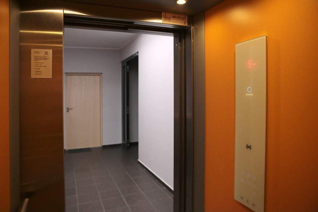 Lejlighed på 35 m² i Poznan Centrum med 1 værelse og 1 private badeværelser Eksteriør billede